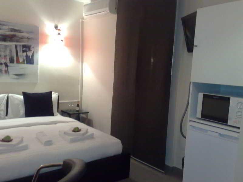 Hostal Oxum مدريد الغرفة الصورة