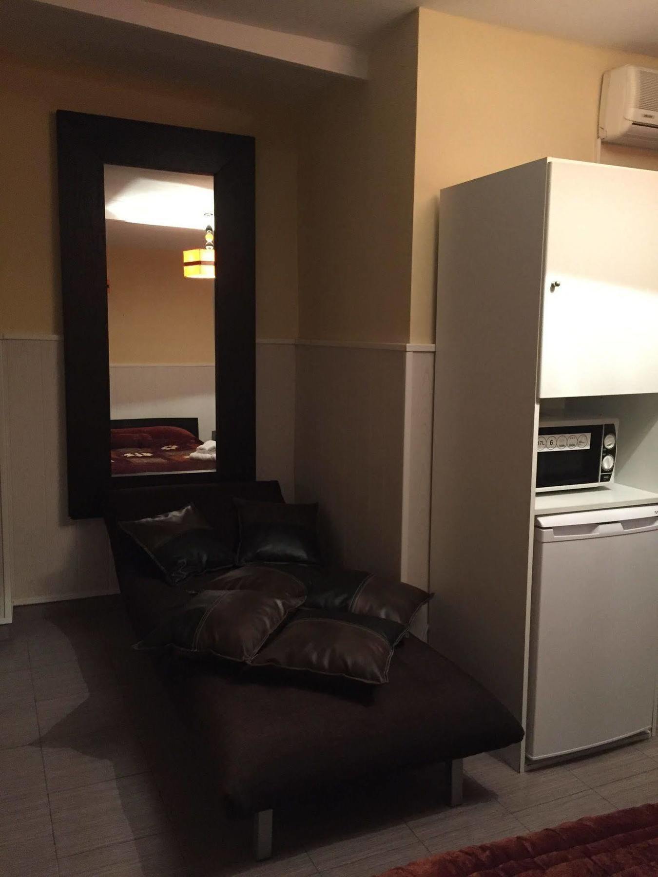 Hostal Oxum مدريد المظهر الخارجي الصورة