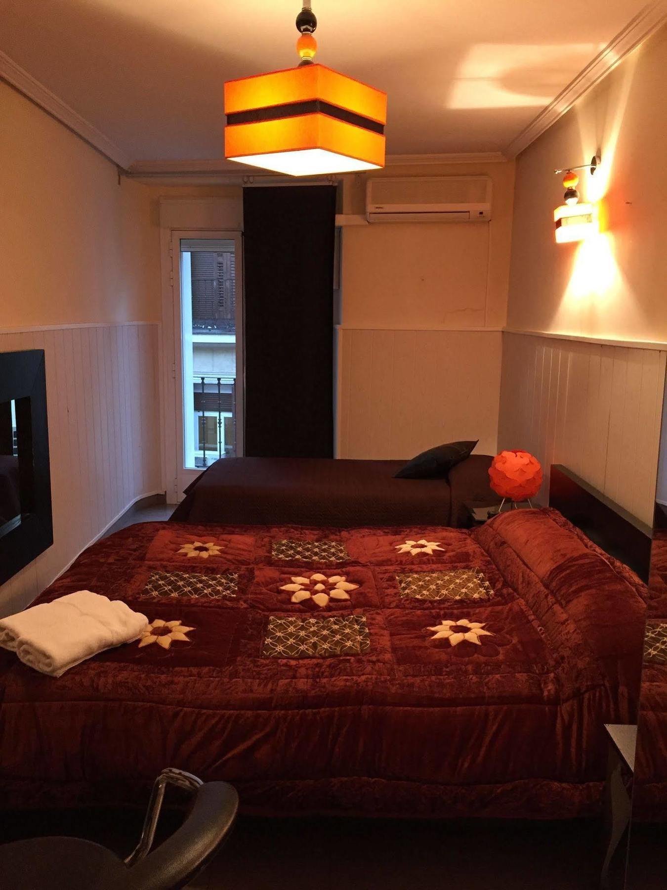 Hostal Oxum مدريد المظهر الخارجي الصورة